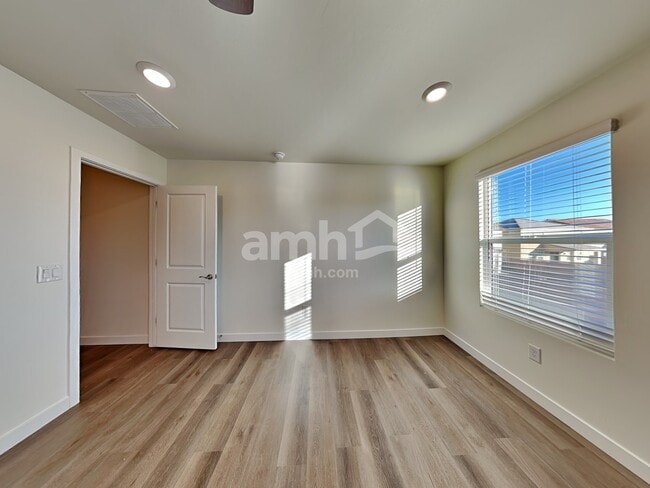 Building Photo - 6530 E Paseo Baranda