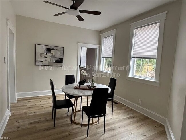 Building Photo - 1020 23rd St