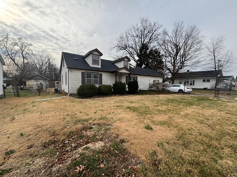 Front Outside - 2509 Covert Ave