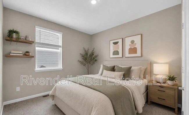 Building Photo - 13998 Shasta Daisy St