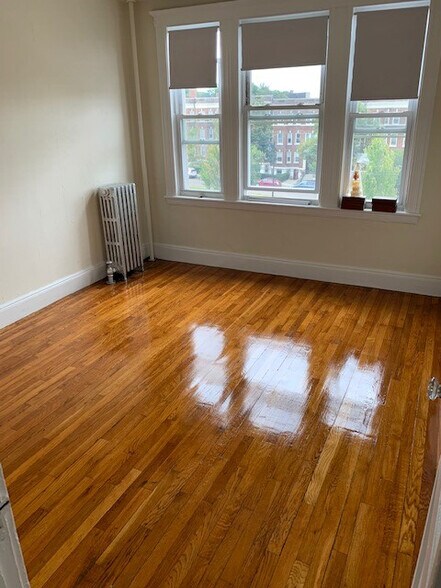 Building Photo - 1625 Commonwealth Ave