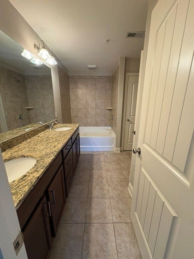 Building Photo - NOW AVAILABLE IN BRIDGEMILL - TOWNHOME