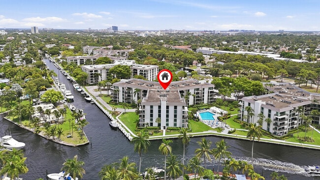 Building Photo - 1301 River Reach Dr