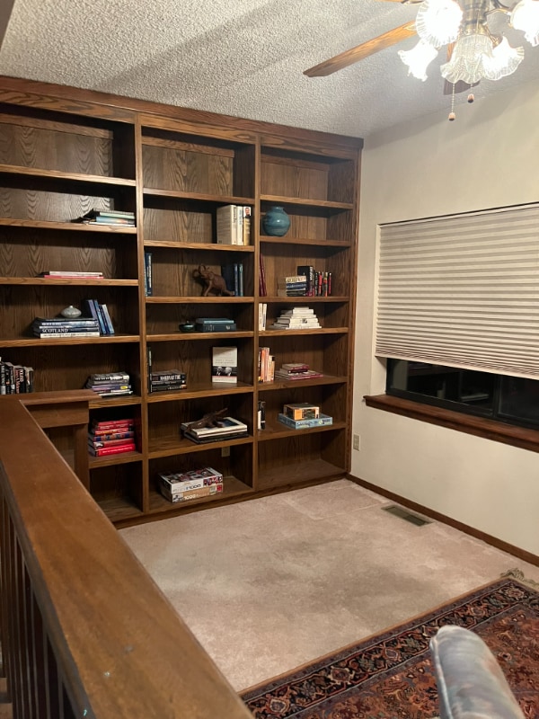 Building Photo - 5200 Villa View Dr