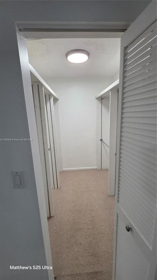 Building Photo - 6611 Racquet Club Dr