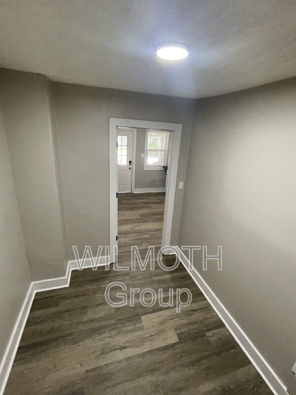 Building Photo - 2932 N Dearborn St