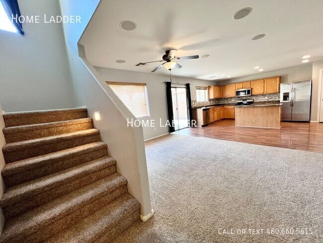 Building Photo - 44779 W Paitilla Ln