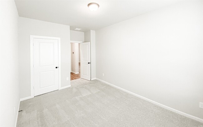 Building Photo - 2514 Chestnut Oak Cir