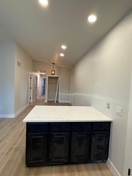 Building Photo - 5531 W Louisiana Ave