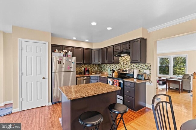 Building Photo - 20324 Cedarhurst Way