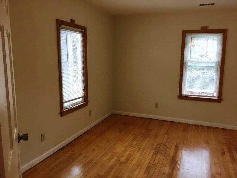 Bedroom - 2819 11th Ave S