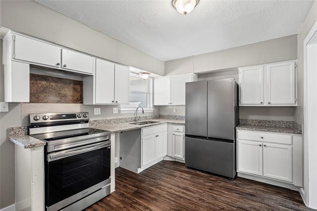 Building Photo - 4021 Happy Canyon Dr