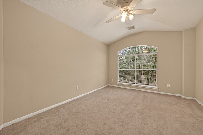 Building Photo - 26339 Richwood Oaks Dr
