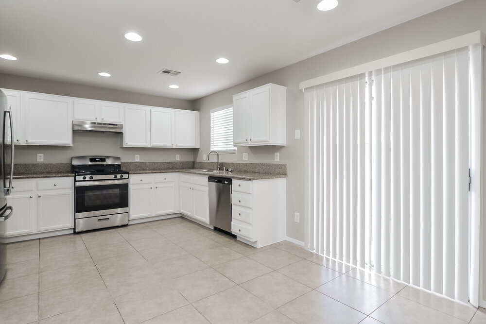 Building Photo - 1006 Grand Cerritos Ave