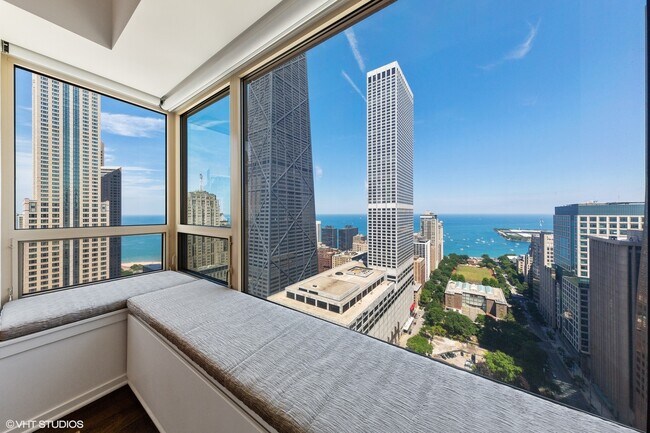 Building Photo - 800 N Michigan Ave