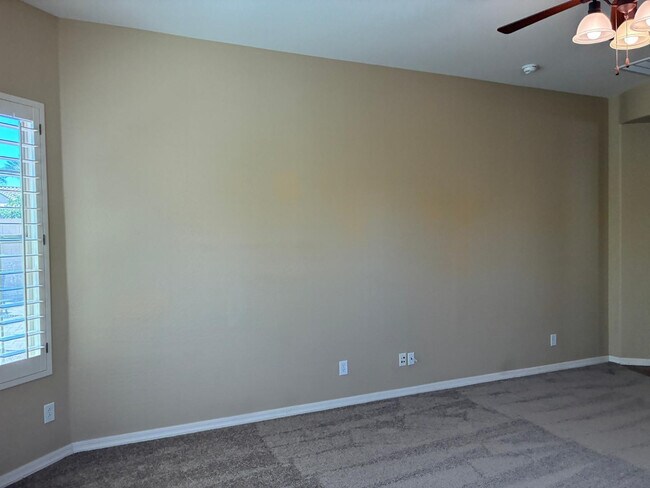 Building Photo - 20973 W Cora Vista