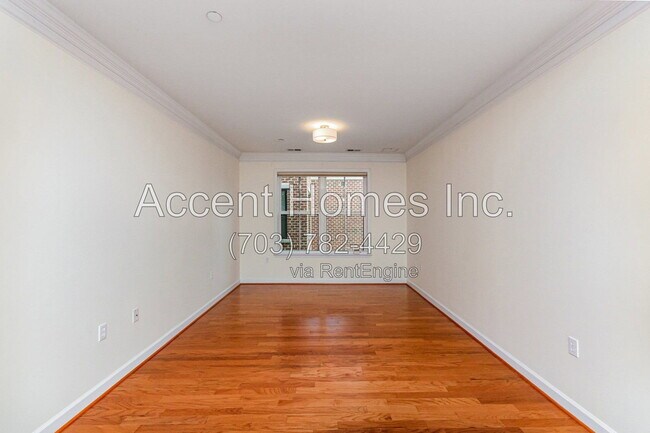 Building Photo - 2101 N Monroe St