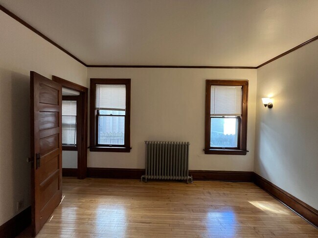 Building Photo - 1408 18th Ave N