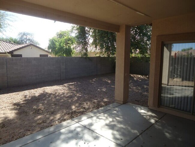 Building Photo - Nice 3/2 rental immediately available in Rancho Gabriela Subdivision