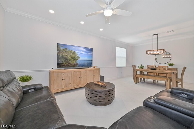 Building Photo - 15550 Pascolo Ln