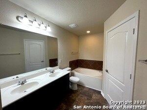 Building Photo - 7422 Primrose Post