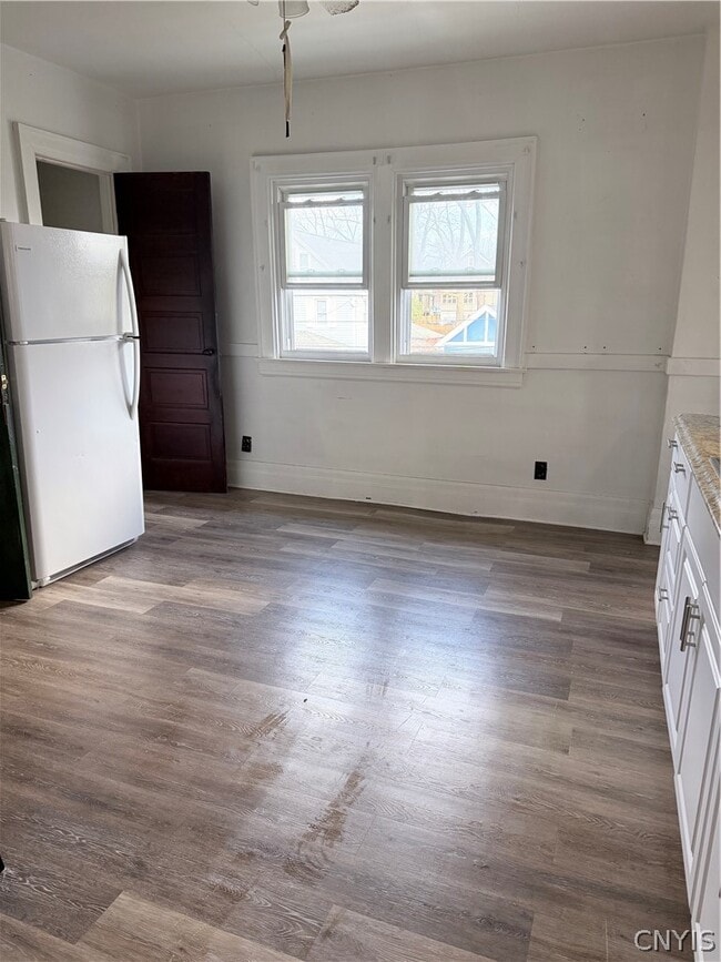 Building Photo - 2131 James St