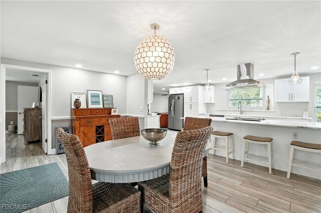 Building Photo - 1250 Kasamada Dr