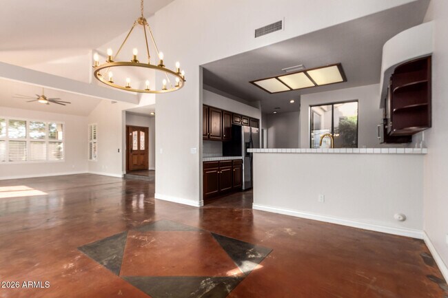 Building Photo - 10113 N 103rd St