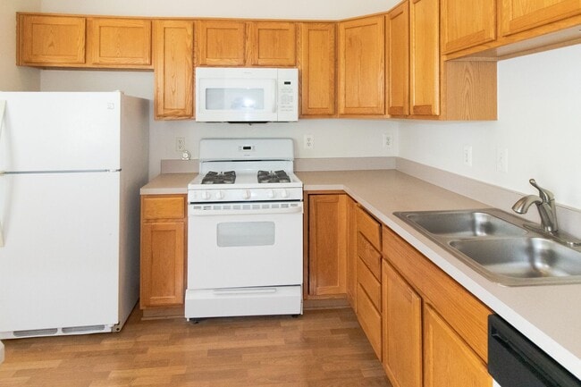 Building Photo - 7505 Calderon Ct