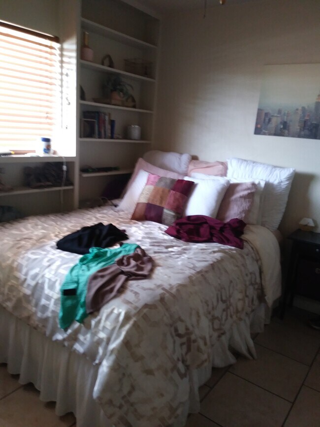 Bedroom - 1427 W 7th St