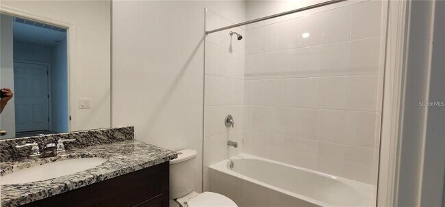 Building Photo - 4411 Rapallo Ave