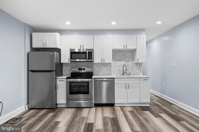 Building Photo - 1641 4th St NW