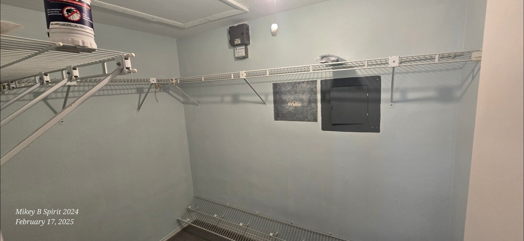 Master bedroom walking closet - 8525 111th St