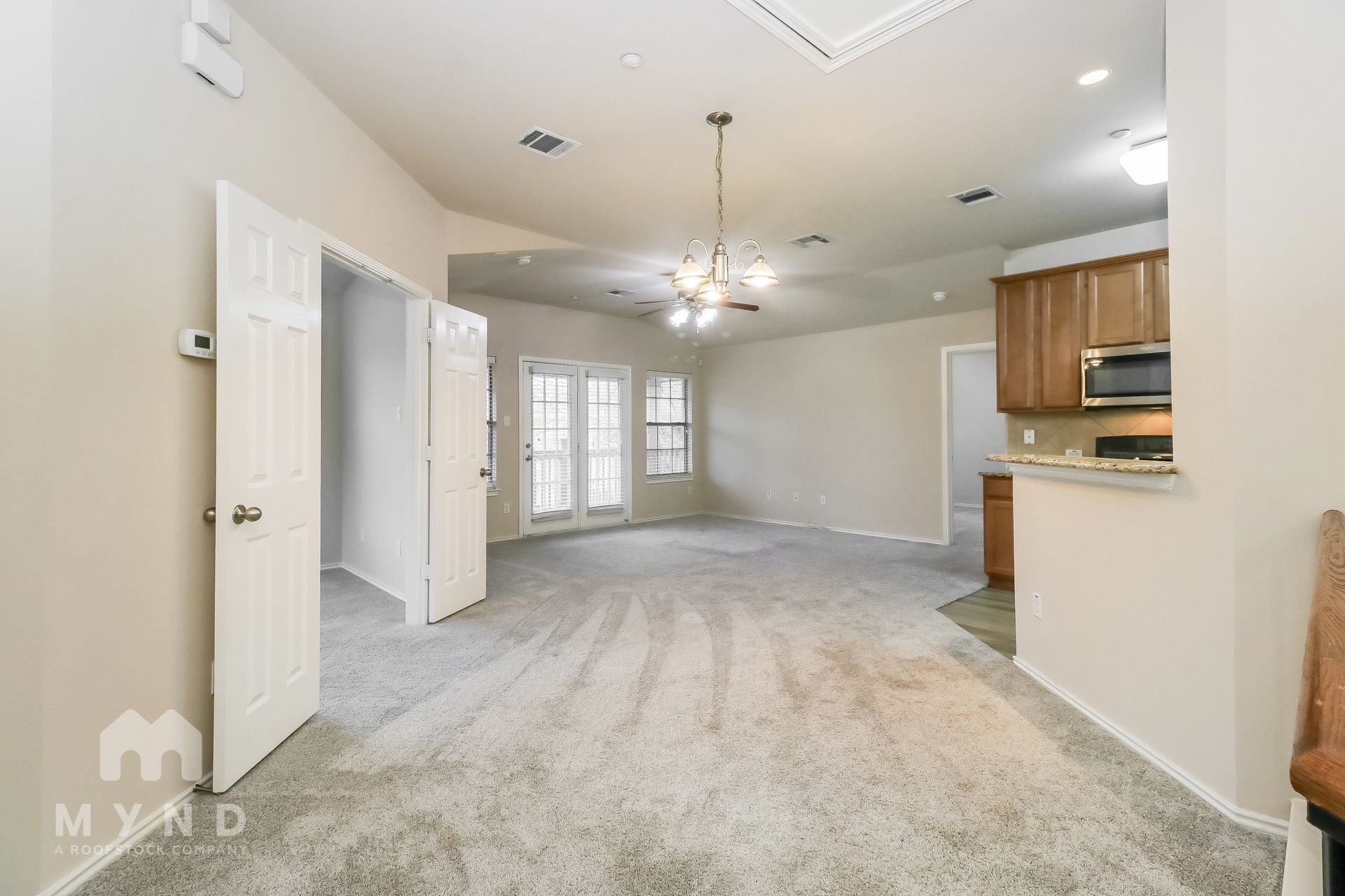 Building Photo - 1310 W Parmer Ln