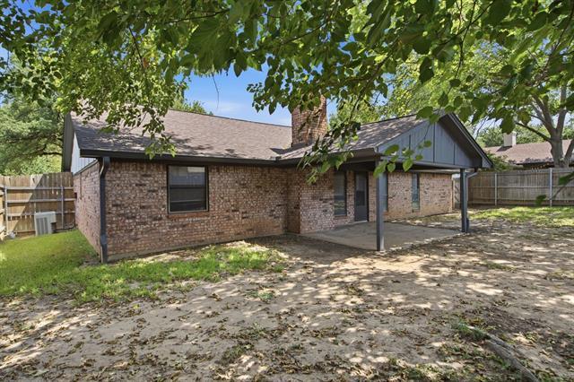 Building Photo - 2223 Sierra Dr
