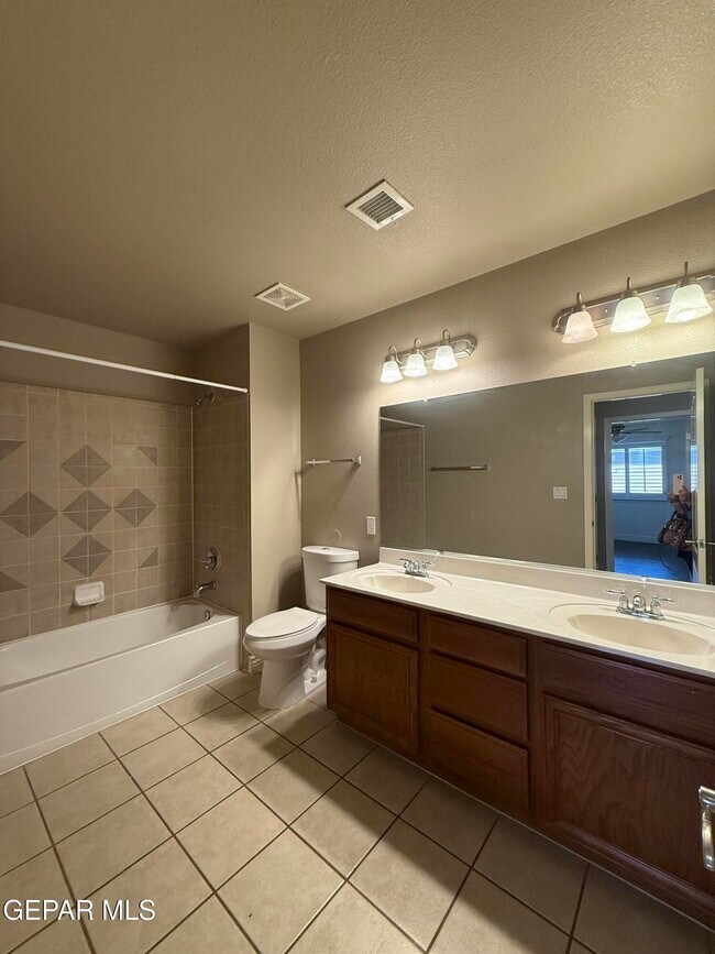 Building Photo - 12709 Tierra Lily Ct