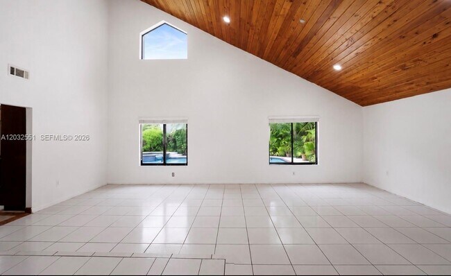 Building Photo - 14251 SW 107th Terrace
