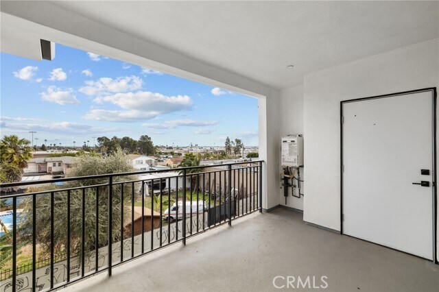 Building Photo - 12714 S Figueroa St