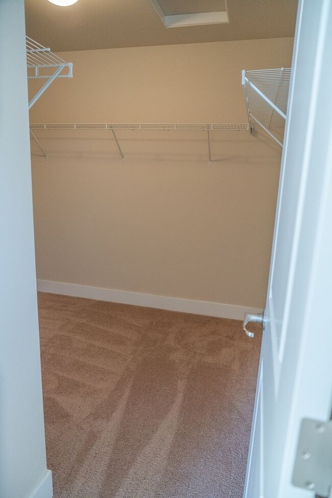 Building Photo - UPDATED PRICE-3 Bedroom Home in Millcreek