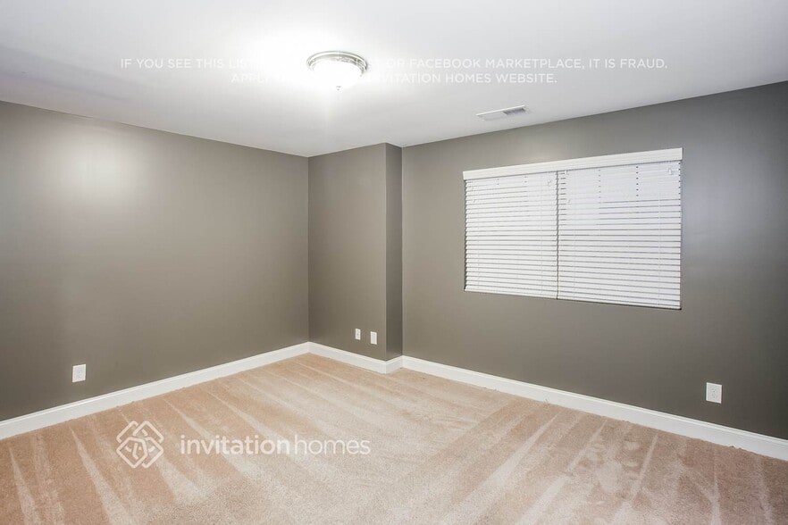 Building Photo - 5386 Roberta Crossing Dr