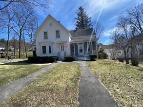 Building Photo - 74 Moore Ave