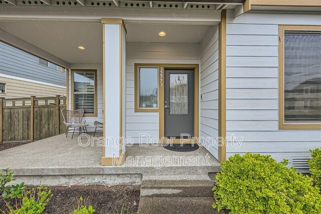 Building Photo - 32773 Maple Ave SE