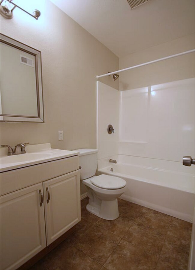 Building Photo - Spacious 3-Bedroom Townhome with Garage and Assigned Parking in San Ysidro
