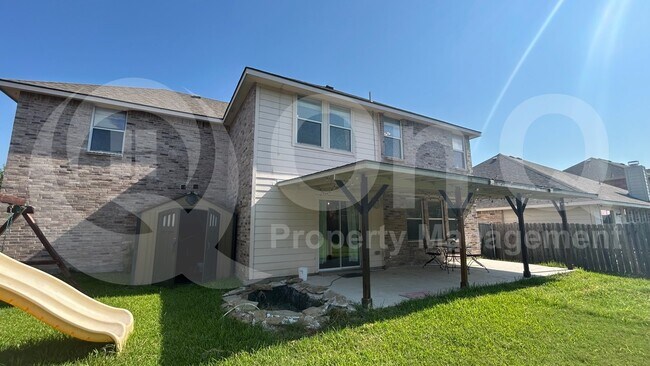 Building Photo - 905 Cedar Creek Dr