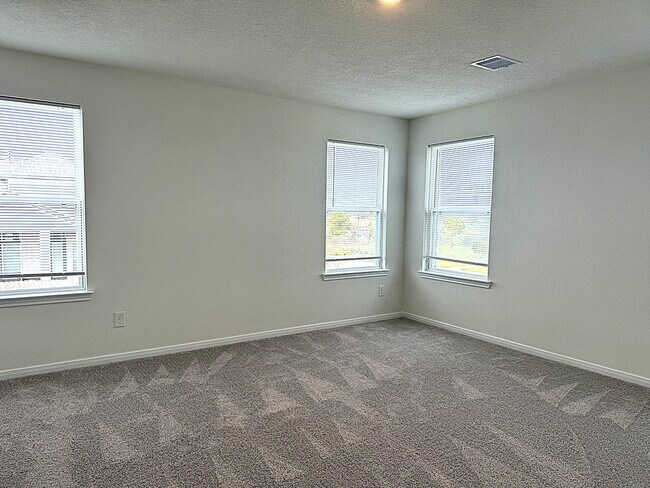 Building Photo - 21114 Montego Bay Dr