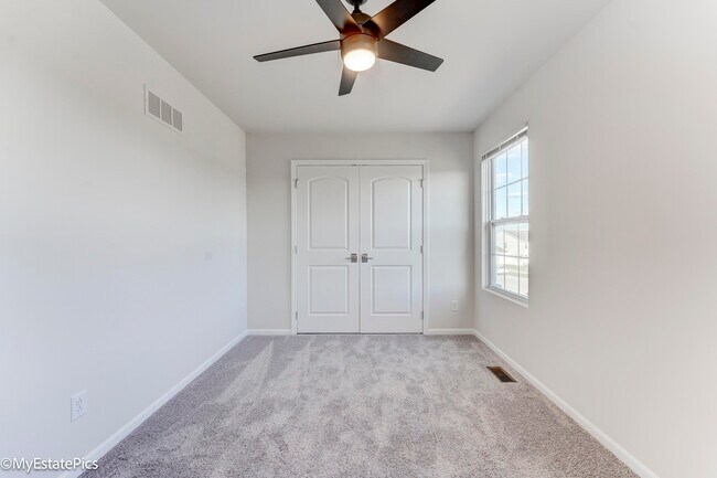 Building Photo - 2780 Riverview Ln