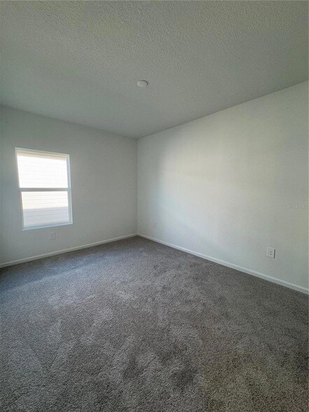 Building Photo - 4725 SW 83rd Lp