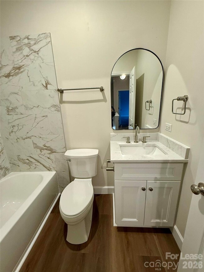 Building Photo - 9235 Island Overlook Ct