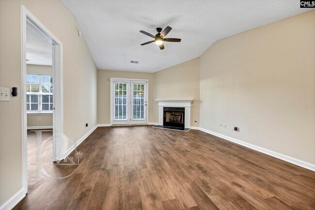 Building Photo - 41 Providence Manor Ct