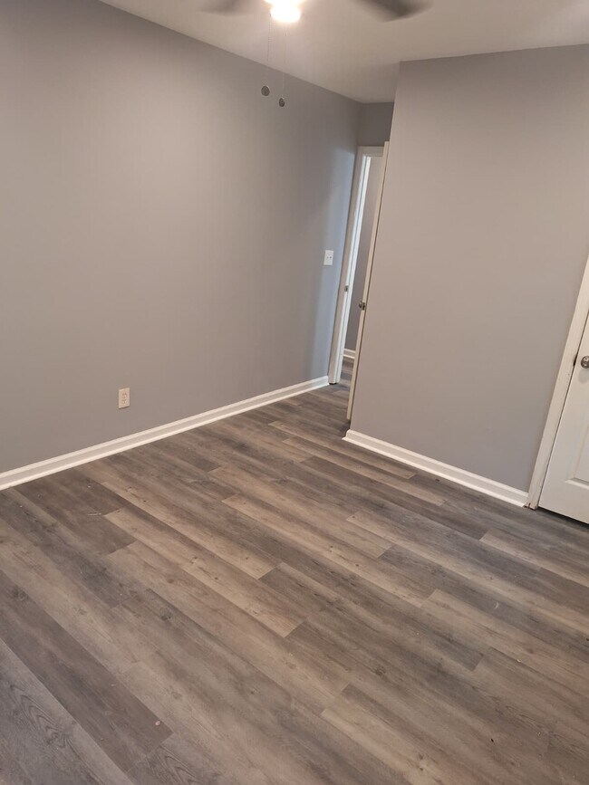 Building Photo - 2642 Harmony Way